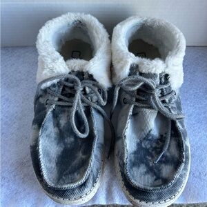 Women’s “Hey Dude” Corduroy Fur-lined Shoes (Women’s size 8)